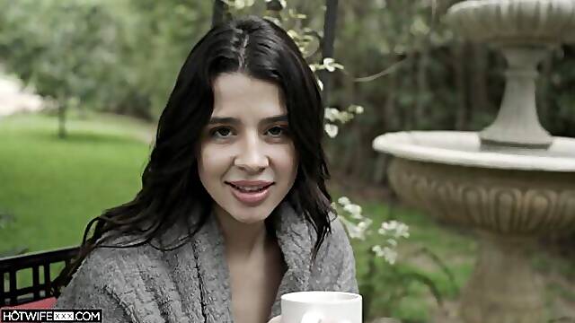 Hot Wife XXX - slut wife clip