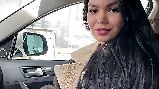 Russian girl cheating on her bf with his best friend giving a roadhead