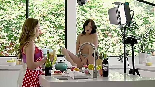 (lobitomx1) Jade Baker, Lena Paul - Cooking Show Conundrum (lobitomx1)