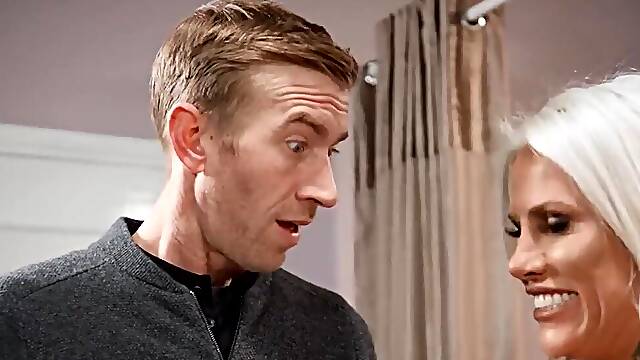 Bride with a wet hole falls prey to his massive cock