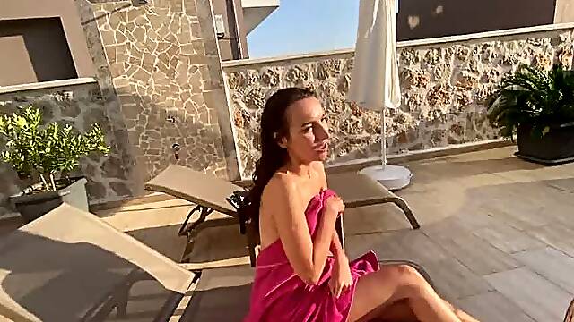 J attendais qu il vienne me baiser