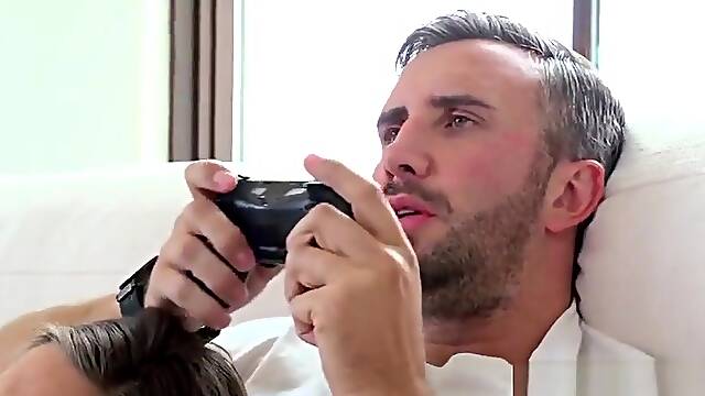 Handjob porn video featuring Keiran Lee and Cassidy Klein