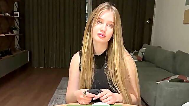 Girl Needs Help. What Would You Do in This Situation?