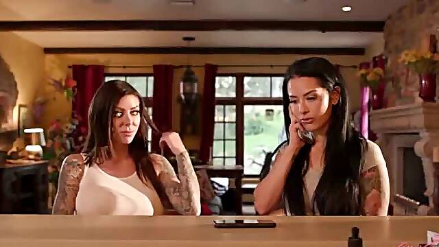 Lesbian Videos