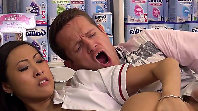 Sharon Lee and Big-Dicked Pharmacist Crazy Porn Video