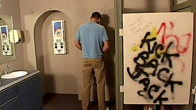 Teen breaks into men's room to won her teacher's dick