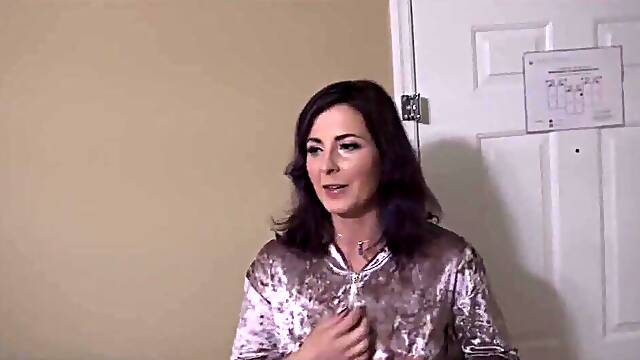 Giving Allys Step Mamma A Massage