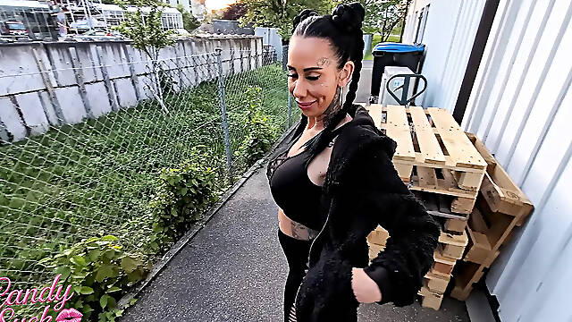 DOXY DOESNT DESIRE A WARNING, SO THIS BABE LETS THE BOSS BANG HER CANDYSUCK