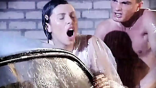 Il Diavolo Veste le Troie