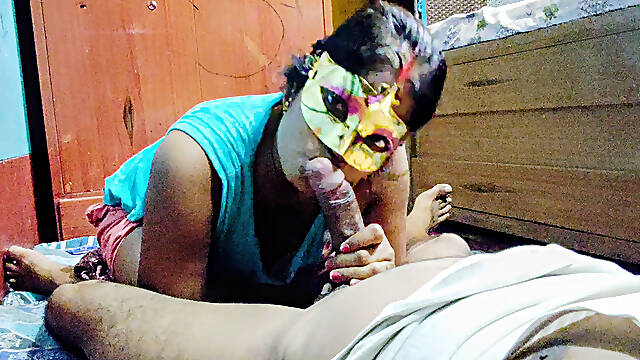 Indian aunty was fucked by an Indian