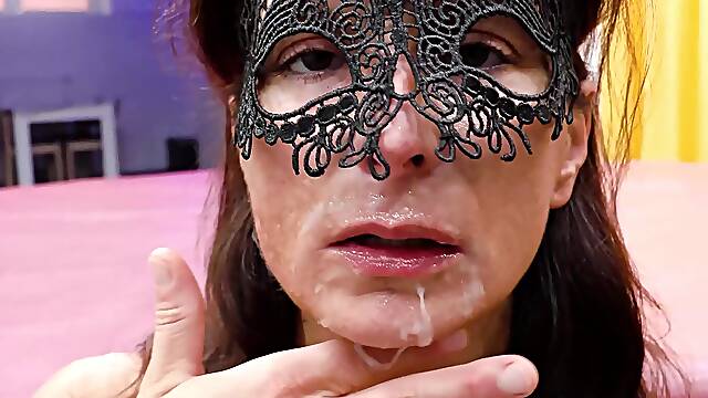 German chubby amateur milf meet User in swinger club and try anal