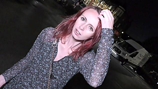 British Housewife Looking for Her Husband in a Mall Stumbled on BBC