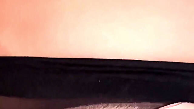 The Secretary at the Hotel Makes Me Cum by Rubbing the Chapel in My Pantyhose