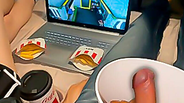 Kfc Bucket with a Surprise Inside. Stepsister Liked It.